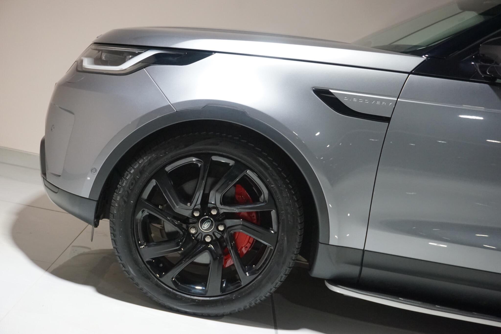 Land Rover Discovery 3.0 D300 MHEV SE SUV 5dr Diesel Auto 4WD Euro 6 (s/s) (300 ps)